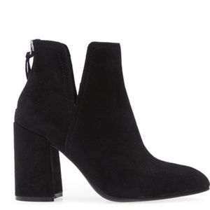 WORN TWICE!!  Steve Madden Thrived Black Suede Dual Open Side V Bootie